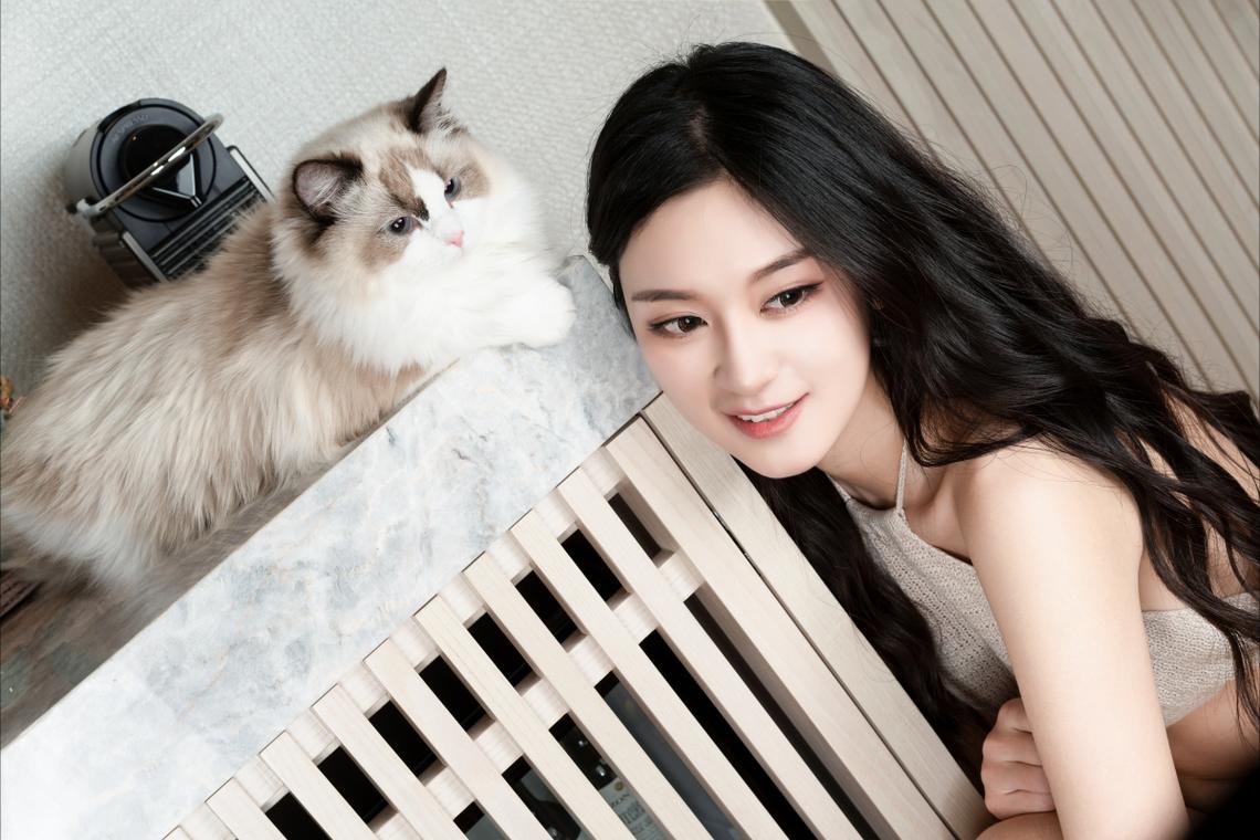 普京视察俄罗斯最大钢铁厂